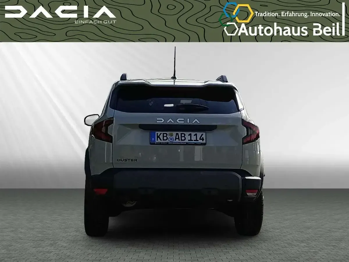 Używany Dacia Duster Journey 131 KM (96 kW) 2024 Beżowy SUV