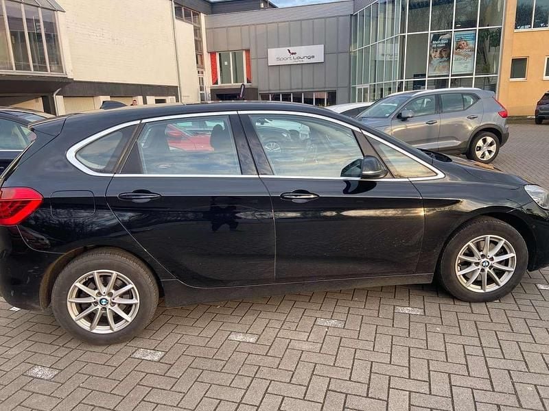 Gebraucht BMW 218 Advantage 150 PS (110 kW) 2018 Schwarz Kombi