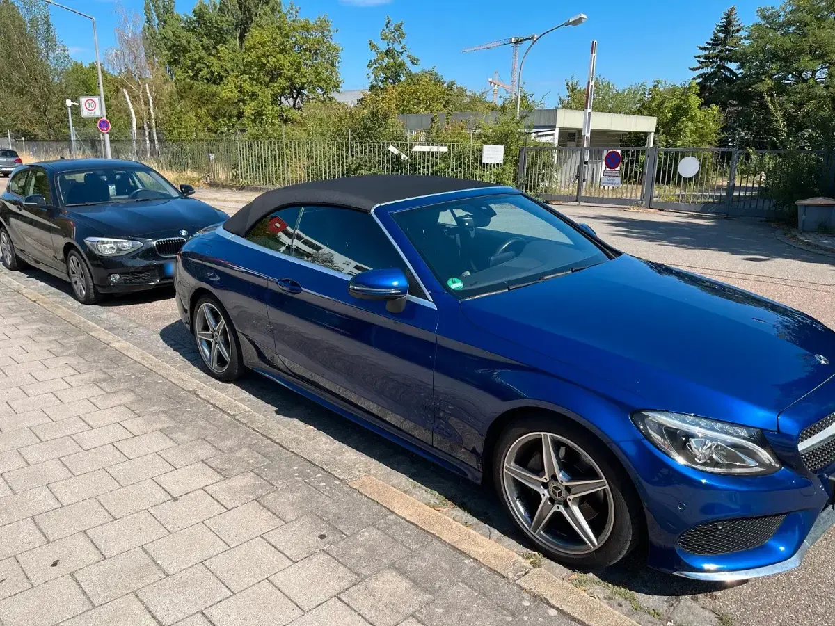 Gebraucht Mercedes C220 170 PS (125 kW) 2017 Blau Cabrio