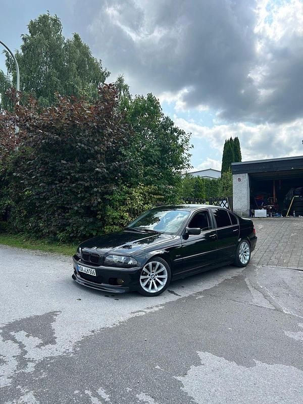 Schwarz Gebraucht 2000 BMW 316 Performance Limousine | 3.700 € (Fairer Preis) - Bild 1/4