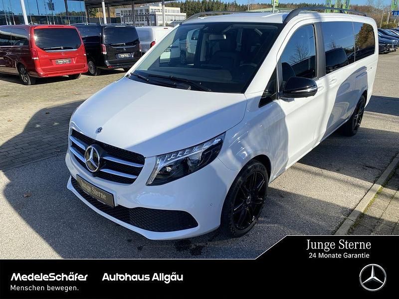 Bergkristallweiß Gebraucht 2024 Mercedes V300 Van / Kleinbus | 71.850 € (Teuer) - Bild 1/4