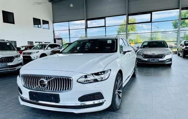 Weiß metallic Gebraucht 2021 Volvo V90 Inscription Kombi | 49.010 € (Teuer) - Bild 1/4