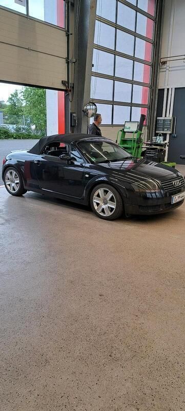 Schwarz Gebraucht 2001 Audi TT Roadster Cabrio | 4.950 € (Fairer Preis) - Bild 1/4