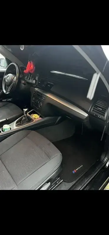 Gebraucht BMW 116 Basis 122 PS (89 kW) 2008 Schwarz Kleinwagen