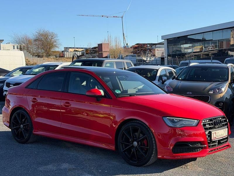 Gebraucht Audi A3 S-Line 179 PS (131 kW) 2015 Rot Limousine
