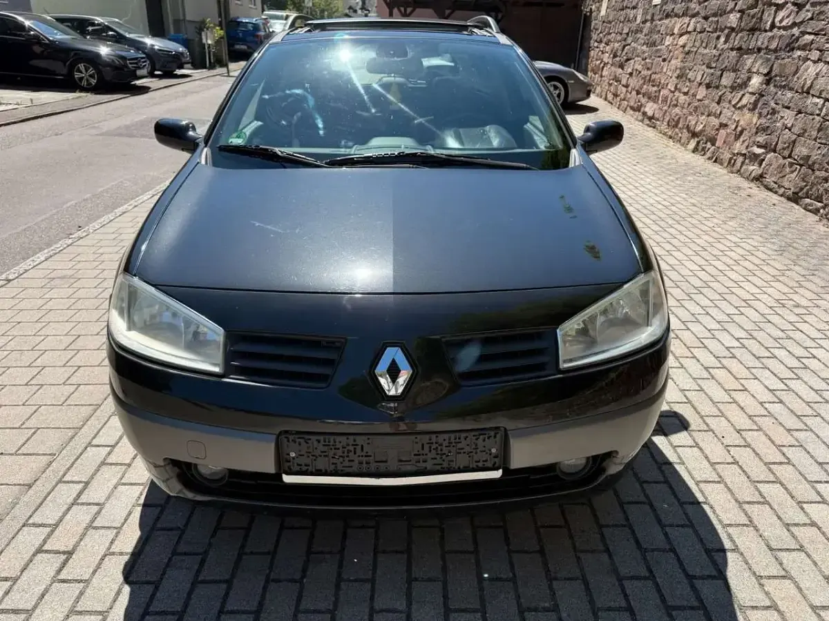 Gebraucht Renault Mégane GrandTour Dynamique 113 PS (83 kW) 2005 Schwarz Kombi