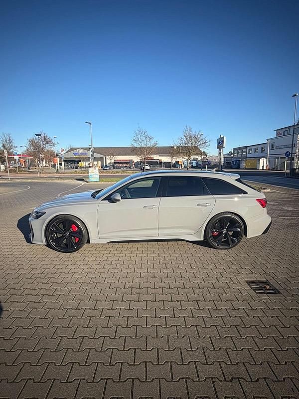 Gebraucht Audi RS6 Performance 630 PS (463 kW) 2025 Grau Kombi