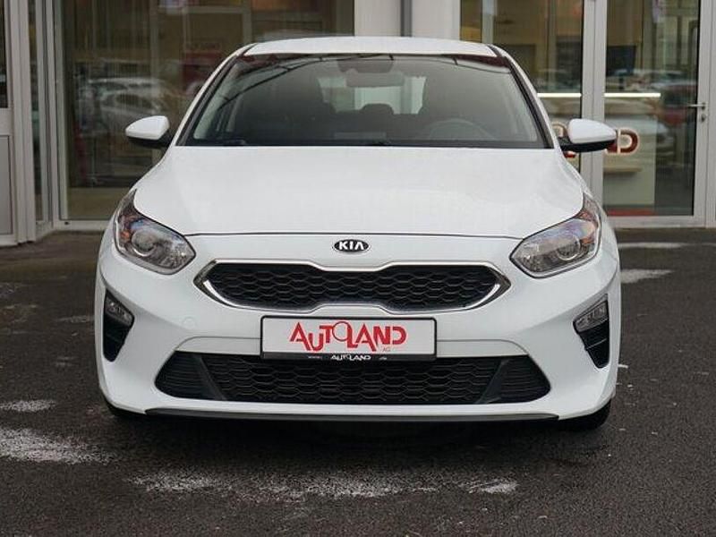 Gebraucht Kia Ceed Edition 7 99 PS (72 kW) 2019 Weiß Kleinwagen