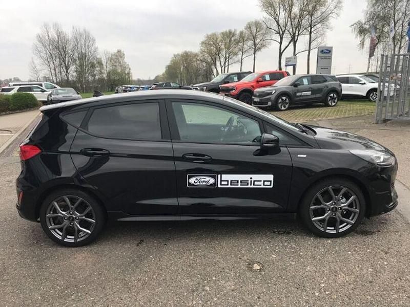Gebraucht Ford Fiesta ST-Line 101 PS (74 kW) 2023 Obsidianschwarz metallic (schwarz) Kleinwagen