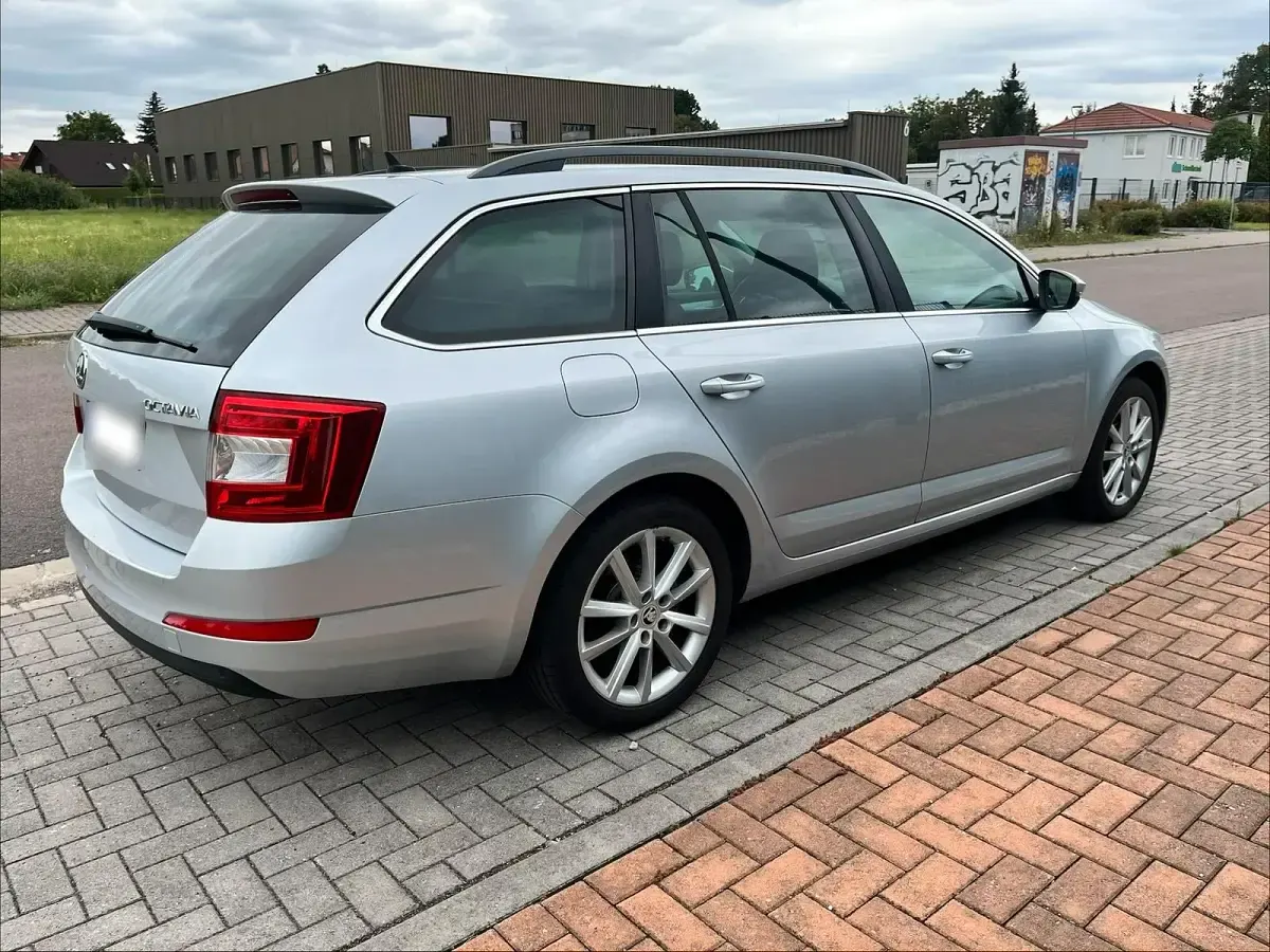 Gebraucht Skoda Octavia 180 PS (132 kW) 2014 Silber Kombi
