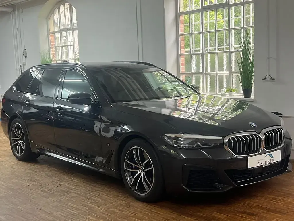 Gebraucht BMW 540 M Sport 340 PS (250 kW) 2024 Grau Limousine