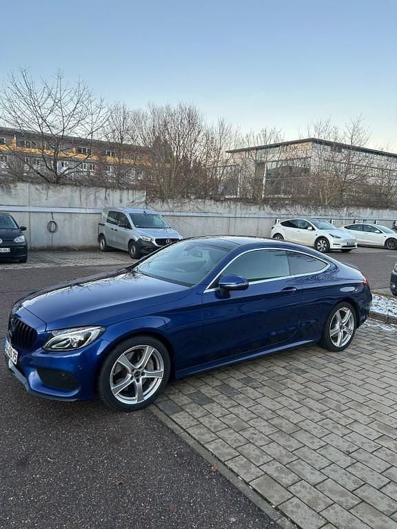 Gebraucht Mercedes C300 AMG line 245 PS (180 kW) 2016 Blau Coupé