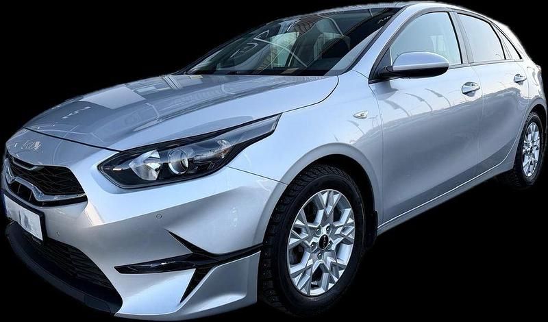 Gebraucht Kia Ceed Vision 160 PS (117 kW) 2022 Silber Kleinwagen
