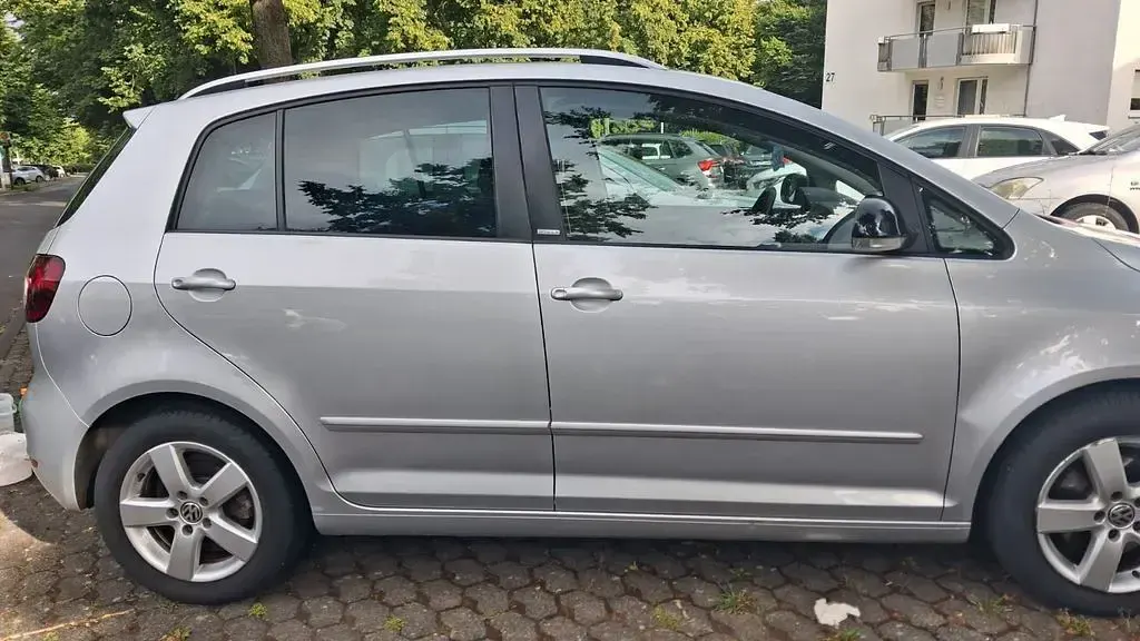 Gebraucht VW Golf Plus Cross 105 PS (77 kW) 2012 Silber Van / Kleinbus