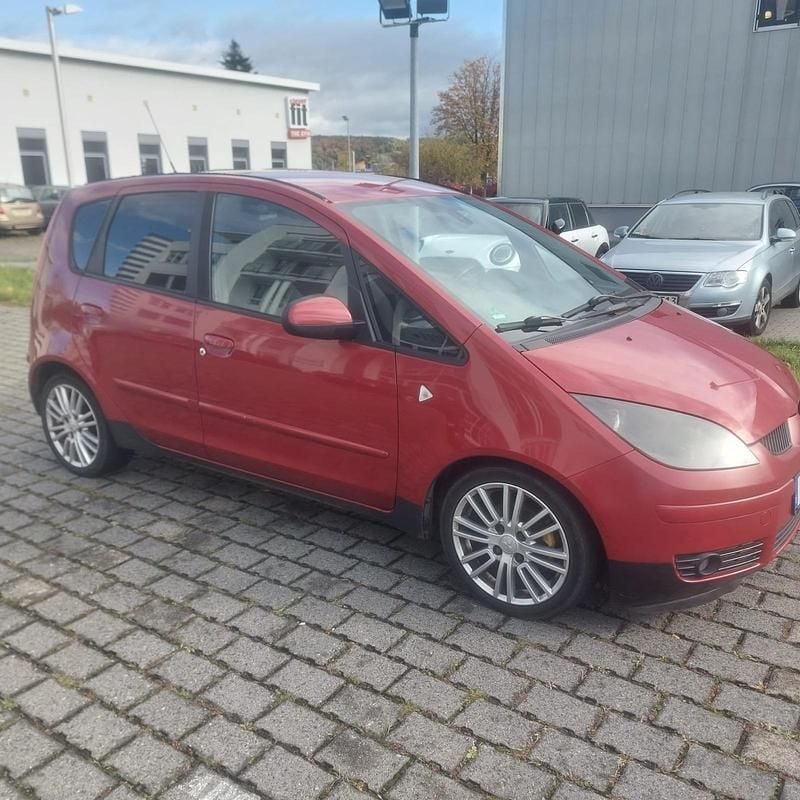 Gebraucht Mitsubishi Colt Motion 95 PS (69 kW) 2008 Rot Limousine