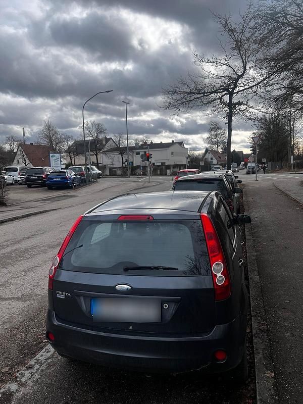 Gebraucht Ford Fiesta 80 PS (58 kW) 2007 Grau Kleinwagen