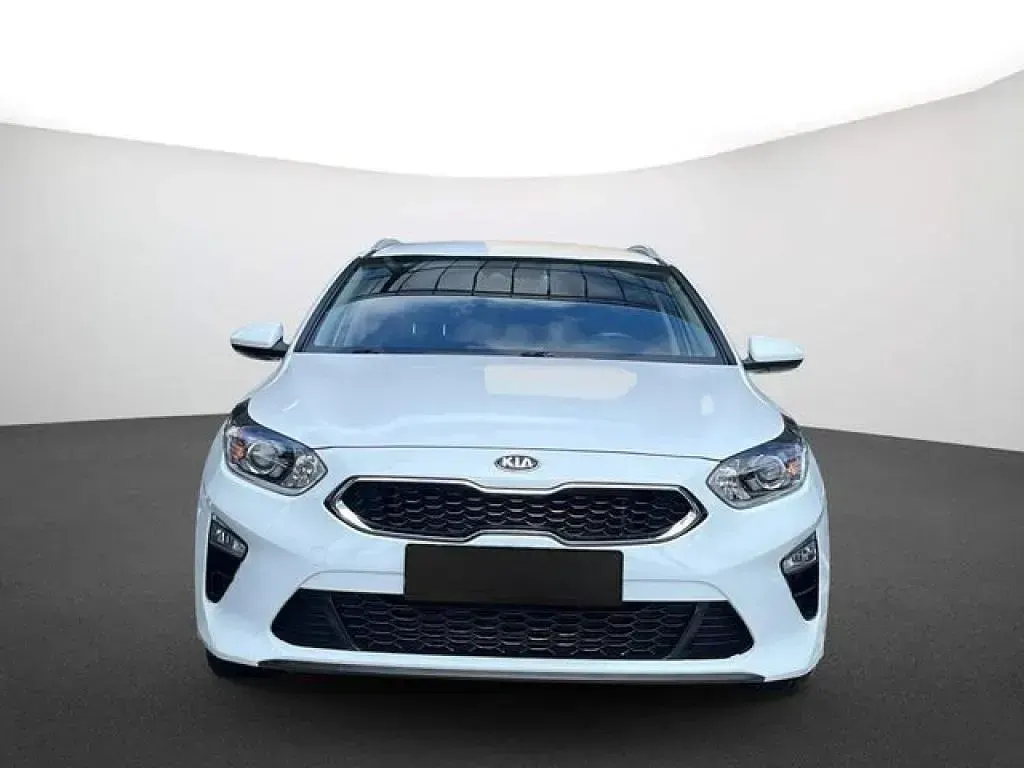 Gebraucht Kia Ceed Vision 136 PS (100 kW) 2021 Weiß Kleinwagen