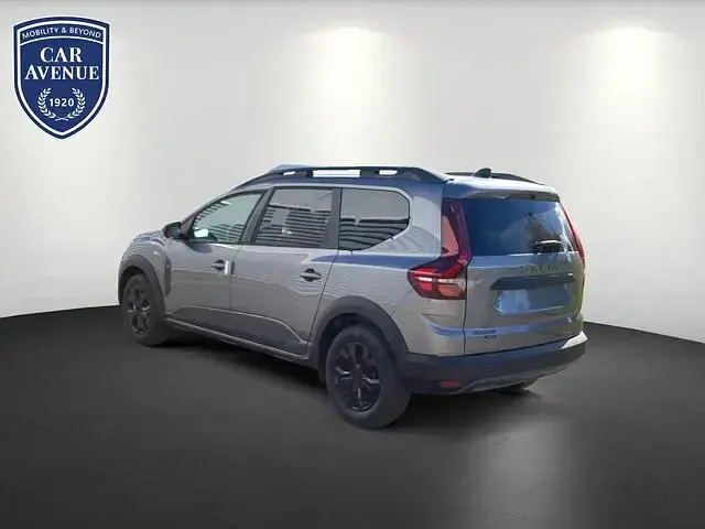 Neu Dacia Jogger Extreme 94 PS (69 kW) 2025 Grau Van / Kleinbus