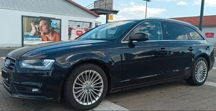 Gebraucht Audi A4 Ambiente 177 PS (130 kW) 2014 Schwarz Kombi