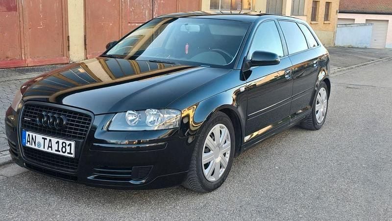 Schwarz Gebraucht 2007 Audi A3 Ambition Limousine | 2.450 € (Guter Preis) - Bild 1/4