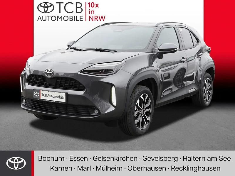 Grau Gebraucht 2026 Toyota Yaris Cross SUV | 26.888 € (Guter Preis) - Bild 1/4