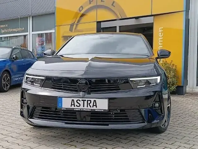 Gebraucht Opel Astra 145 PS (106 kW) 2024 Schwarz Kleinwagen