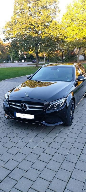 Schwarz Gebraucht 2014 Mercedes C250 Kombi | 18.600 € (Fairer Preis) - Bild 1/4