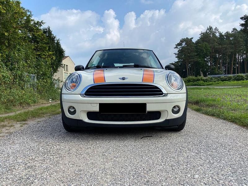 Gebraucht Mini ONE 75 PS (55 kW) 2009 Weiß Kleinwagen