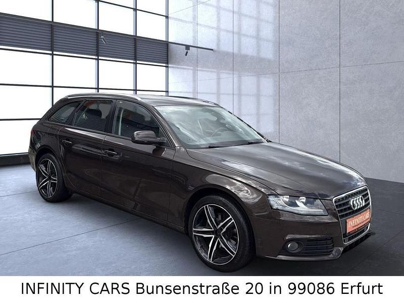 Braun Gebraucht 2011 Audi A4 Attraction Kombi | 7.100 € (Guter Preis) - Bild 1/4