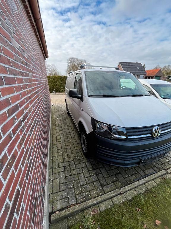 Gebraucht VW Transporter 102 PS (75 kW) 2018 Weiß Van