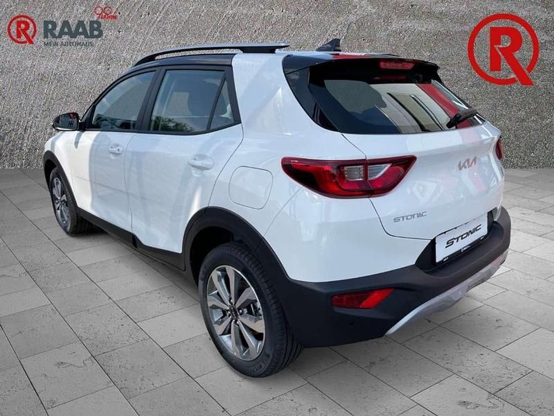 Gebraucht Kia Stonic Vision 101 PS (74 kW) 2024 Ud) clear white s (weiss SUV