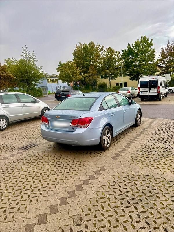 Second-hand Chevrolet Cruze LS 2010 Gri Berlinǎ