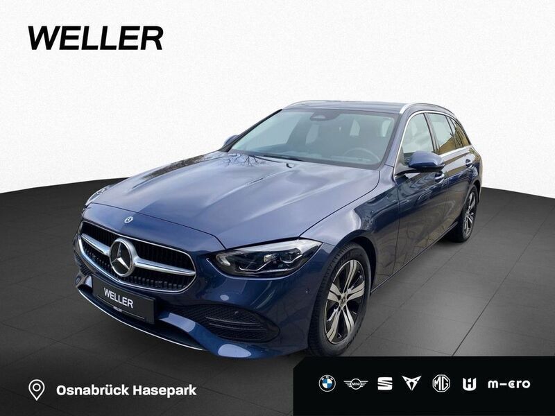 Blau Gebraucht 2023 Mercedes C200 Avantgarde Limousine | 31.175 € - Bild 1/4