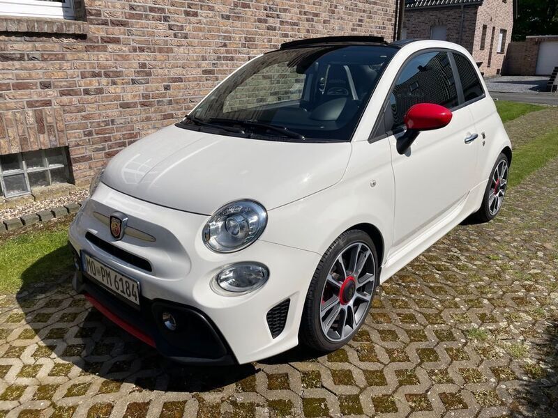 Weiß Gebraucht 2019 Abarth 595 Turismo Kleinwagen | 17.600 € (Guter Preis) - Bild 1/4