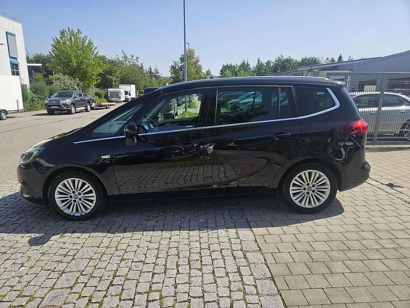 Black meet kettle Gebraucht 2017 Opel Zafira Innovation Van / Kleinbus | 7.900 € (Fairer Preis) - Bild 1/4