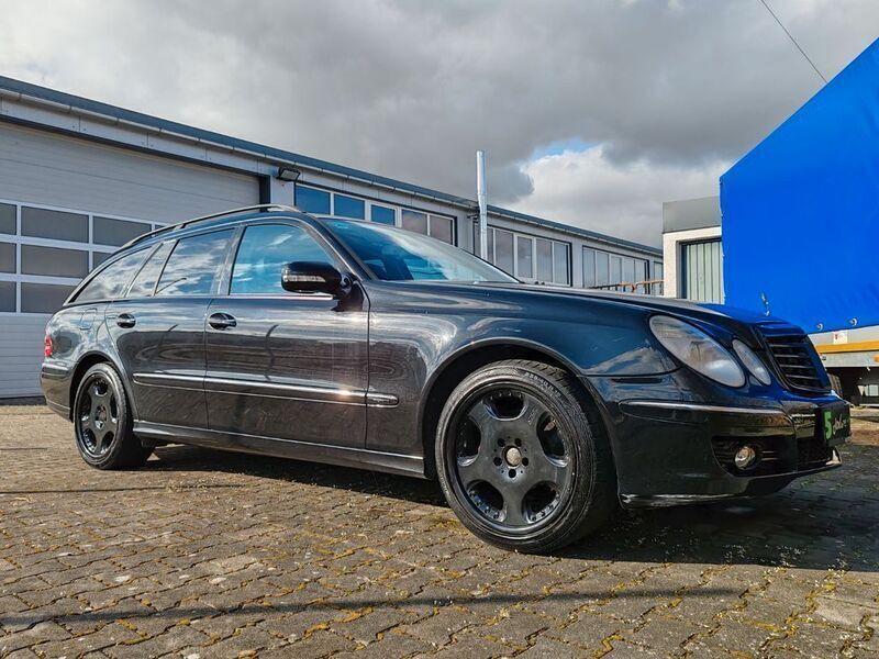 Schwarz Gebraucht 2009 Mercedes E320 Avantgarde Kombi | 2.699 € (Superpreis) - Bild 1/4