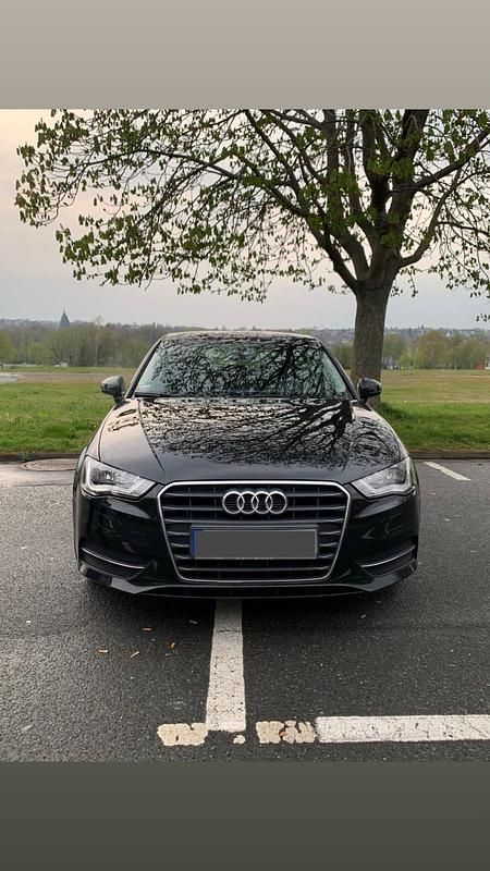 Gebraucht Audi A3 Comfort 110 PS (80 kW) 2015 Schwarz Kombi