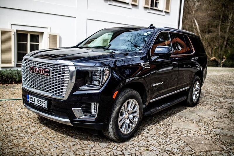 Blau Gebraucht 2022 GMC Yukon SUV | 69.000 € - Bild 1/4