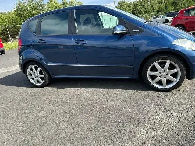 Gebraucht Mercedes A200 Avantgarde 136 PS (100 kW) 2008 Blau Limousine
