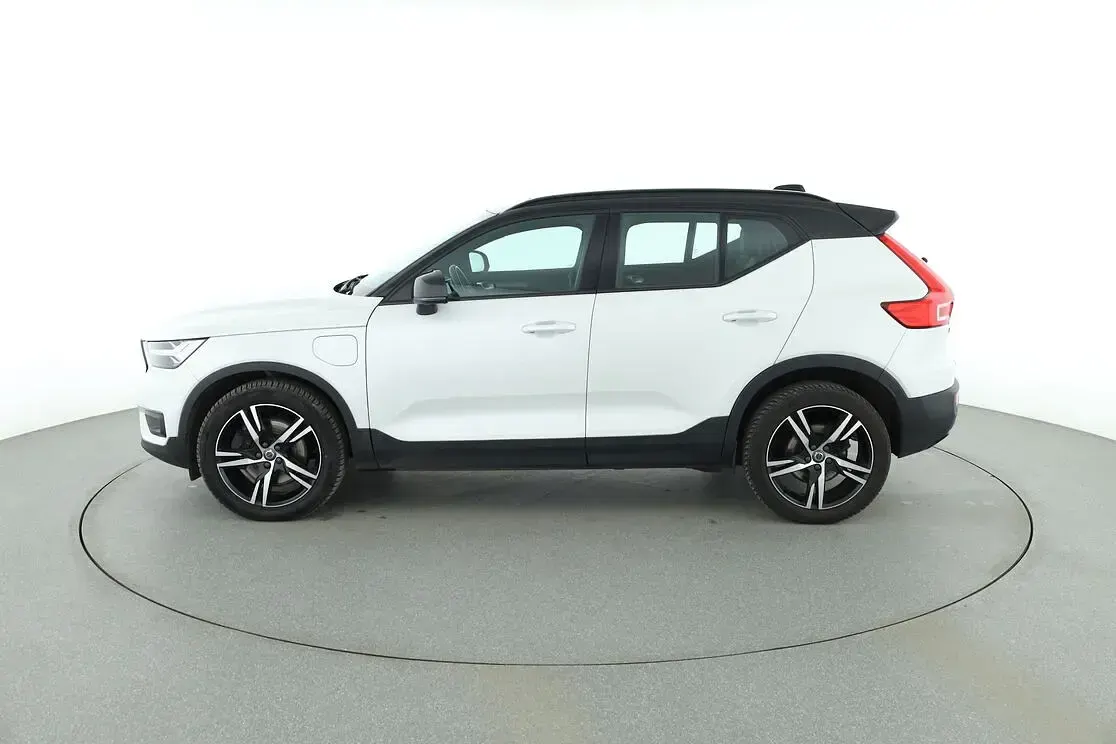 Gebraucht Volvo XC40 R-Design 82 PS (60 kW) 2021 Weiß SUV