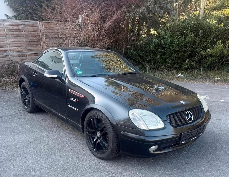 Gebraucht Mercedes SLK230 190 PS (139 kW) 2002 Schwarz Cabrio