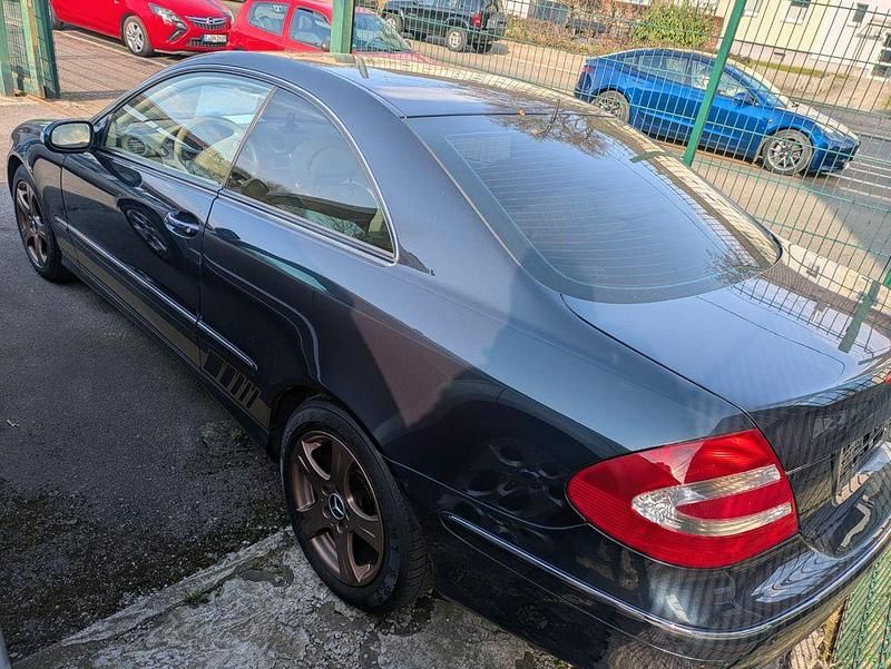 Gebraucht Mercedes CLK200 163 PS (119 kW) 2004 Schwarz Coupé