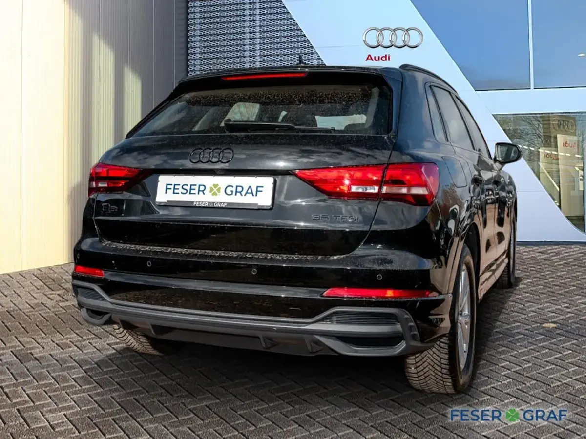 Gebraucht Audi Q3 S-Line 150 PS (110 kW) 2025 Schwarz SUV