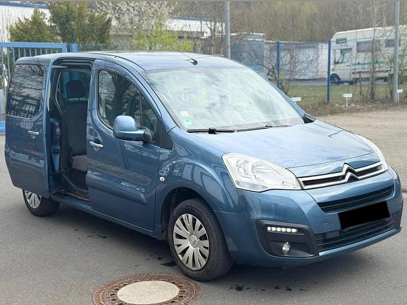 Gebraucht Citroën Berlingo PureTech 110 PS (80 kW) 2017 Blau Van / Kleinbus