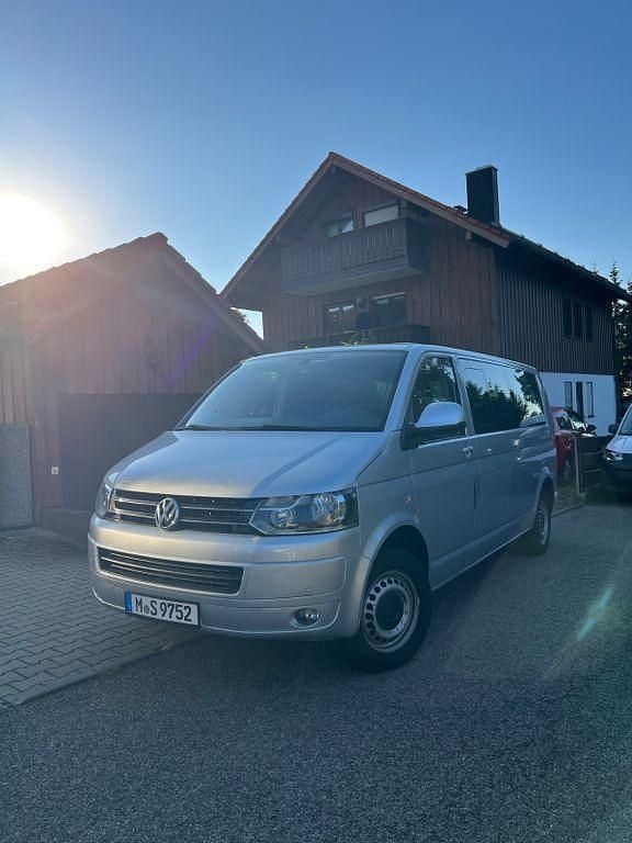 Silber Gebraucht 2014 VW T5 Comfortline Van | 14.990 € (Superpreis) - Bild 1/4
