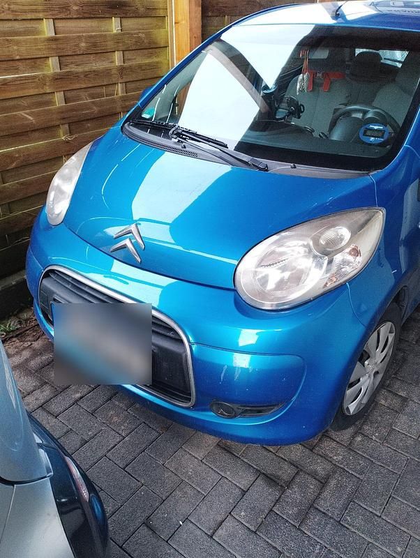 Gebraucht Citroën C1 Attraction 68 PS (50 kW) 2012 Blau Kleinwagen