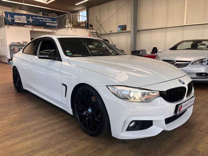 Weiß Gebraucht 2015 BMW 420 Sport Line Coupé | 19.890 € (Etwas zu teuer) - Bild 1/4