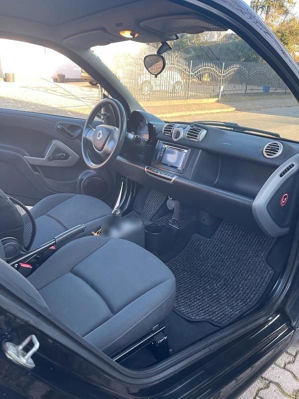 Gebraucht Smart ForTwo Coupé 61 PS (44 kW) 2011 Schwarz Coupé
