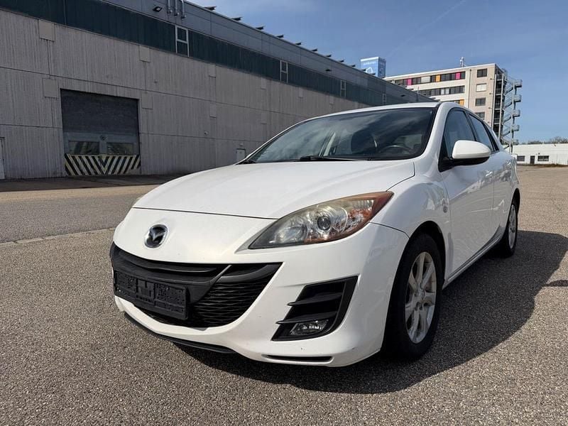 Gebraucht Mazda 3 Exclusive-Line 109 PS (80 kW) 2010 Weiß Limousine
