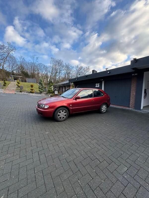 Rot Gebraucht 2001 Toyota Corolla Coupé | 1.300 € - Bild 1/4